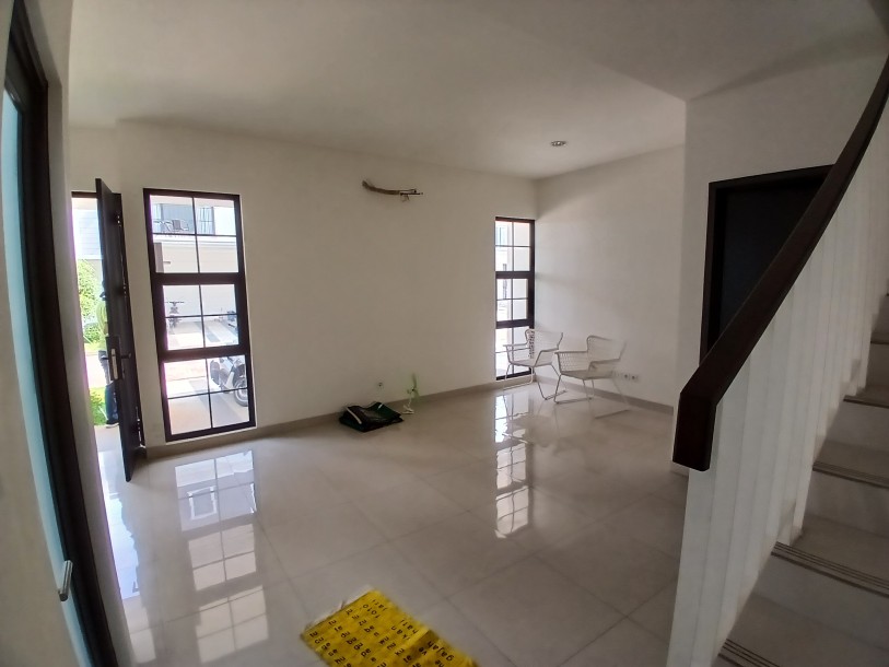 Disewakan rumah attic Maison de Wisteria di Metland Menteng, Jakarta Timur-2