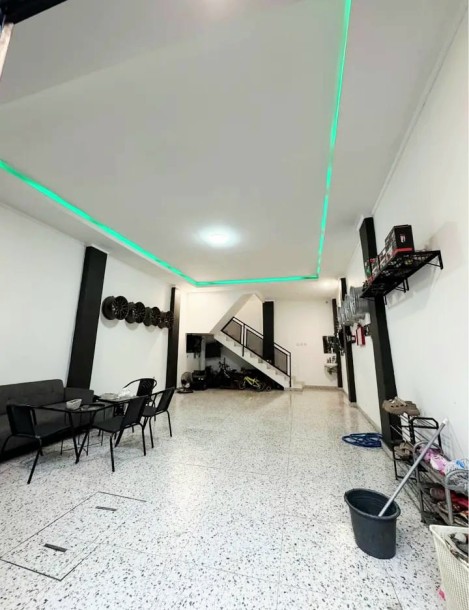 Rumah 3 lantai di Jati murni Pondok Gede Bekasi , dekat Tol Jatiwarna-4