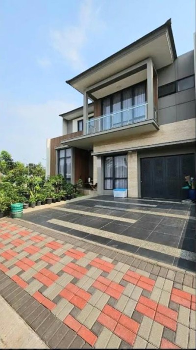 For Sale : Rumah Mewah Siap huni di MIAMI KOTA WISATA, Cibubur